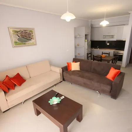 Ideal Apartment *